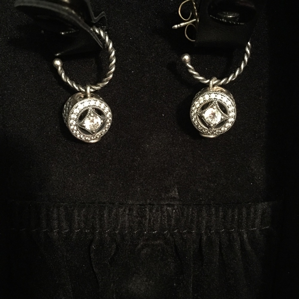 Pandora Barrel earring